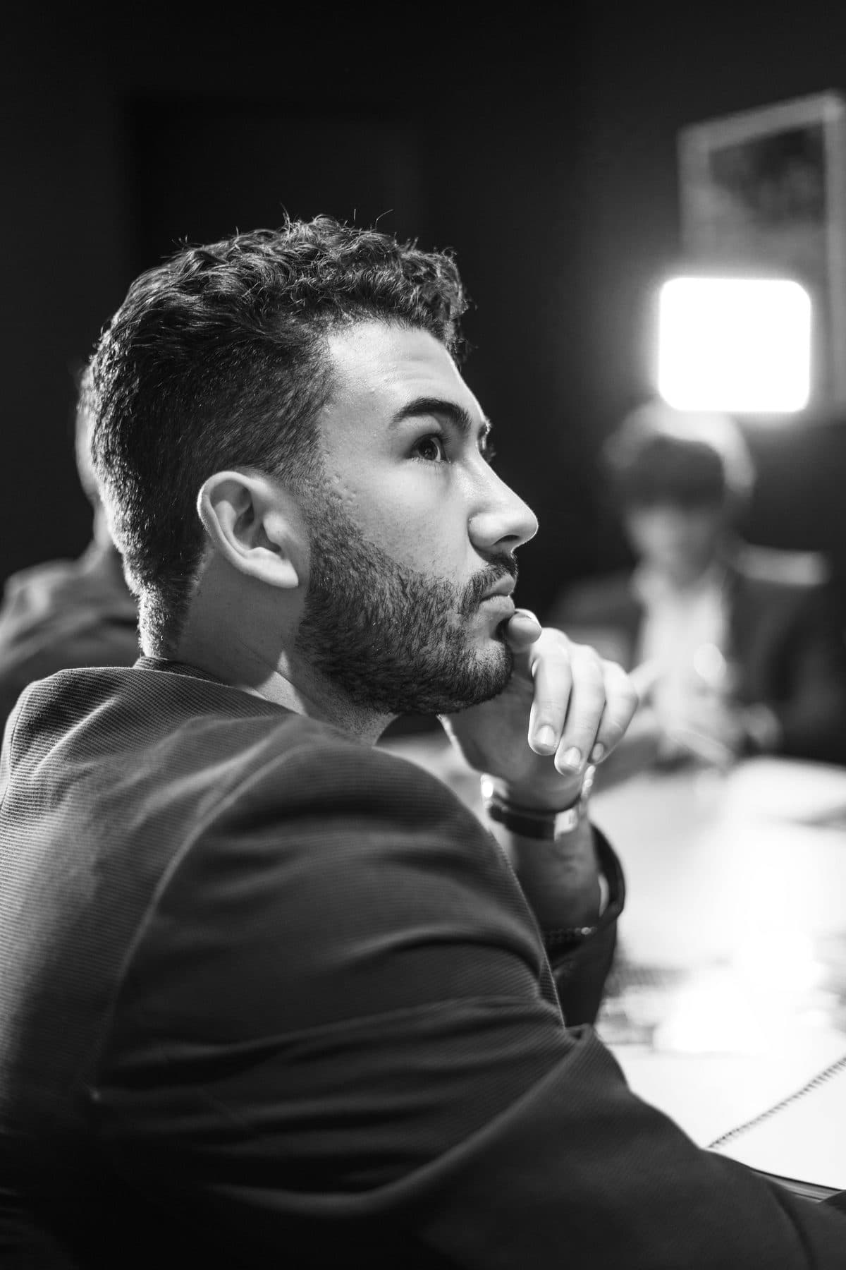 Carlos Doce listening during a client session